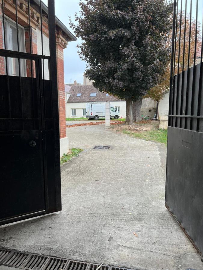 Appartamento Le Relais De Saint Loup 1 A 66 Personnes Montereau-Fault-Yonne Esterno foto